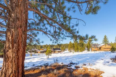 10643 Winchester Court, Truckee, CA 96161 - Photo 2