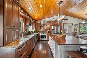 12395 Skislope Way, Truckee, CA 96160 - Photo 10