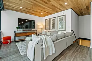 19140 Glades Pl, Truckee, CA 96161 - Photo 6