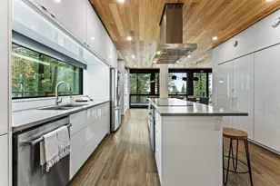 19140 Glades Pl, Truckee, CA 96161 - Photo 12