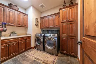 11210 Henness Rd, Truckee, CA 96161 - Photo 18