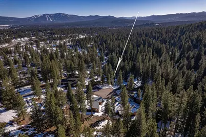 10801 Labelle Court, Truckee, CA 96161 - Photo 2