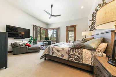 10789 Labelle Court, Truckee, CA 96161 - Photo 12