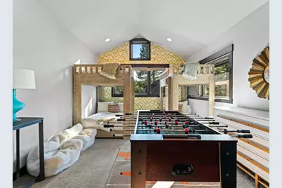 9098 Heartwood Drive, Truckee, CA 96161 - Photo 18