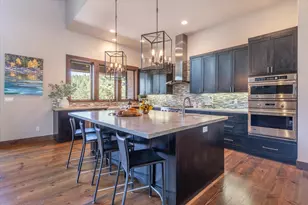 11102 Meek Ct, Truckee, CA 96161 - Photo 8