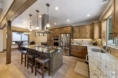 10935 Skislope Way, Truckee, CA 96161 - Photo 6