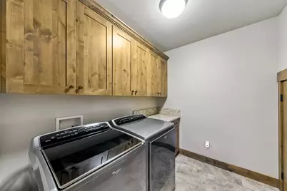 10935 Skislope Way, Truckee, CA 96161 - Photo 24