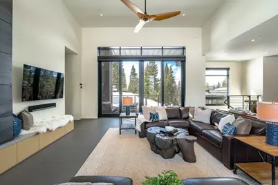 10529 Aspenwood Road, Truckee, CA 96161 - Photo 8