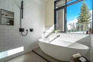 10529 Aspen Wood Rd, Truckee, CA 96161 - Photo 18