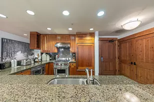 8001 Northstar Dr, Truckee, CA 96161 - Photo 10