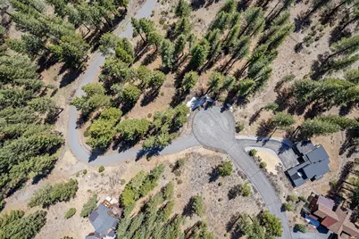 10576 Brickell Court, Truckee, CA 96161 - Photo 2