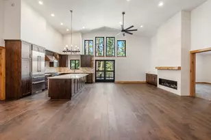 15664 Sherwood Dr, Truckee, CA 96161 - Photo 4