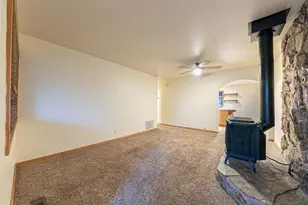 12438 Greenwood Dr, Truckee, CA 96161 - Photo 4