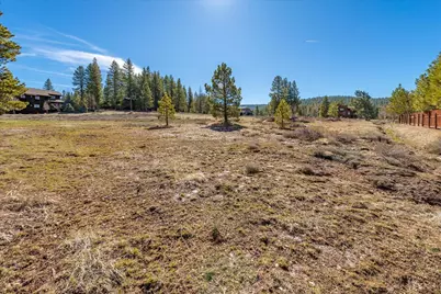 10536 Courtenay Lane, Truckee, CA 96161 - Photo 2