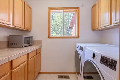 15407 Wolfgang Road, Truckee, CA 96161 - Photo 16