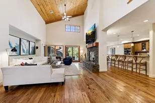 11837 Hope Ct, Truckee, CA 96161 - Photo 8