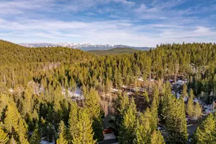 12987 Hillside Dr, Truckee, CA 96161 - Photo 28