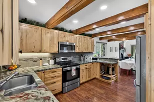 10220 Columbine Rd, Truckee, CA 96161 - Photo 14