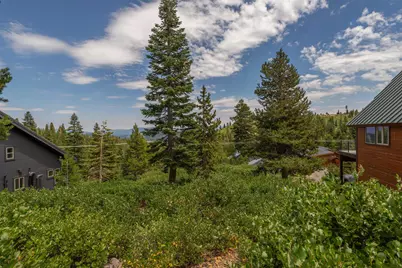 15644 Skislope Way, Truckee, CA 96161 - Photo 2