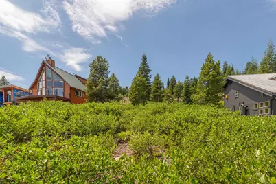 15644 Skislope Way, Truckee, CA 96161 - Photo 14