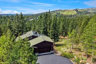 12391 Stockholm Way, Truckee, CA 96161 - Photo 2