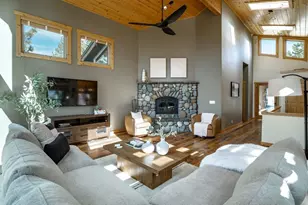 12391 Stockholm Way, Truckee, CA 96161 - Photo 8