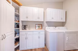 10100 Pioneer Trail, Truckee, CA 96161 - Photo 12