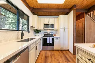 938 Country Club Dr, Tahoe City, CA 96145 - Photo 10