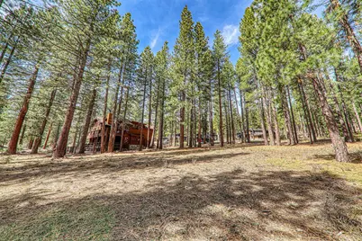 11581 Bottcher Loop, Truckee, CA 96161 - Photo 16
