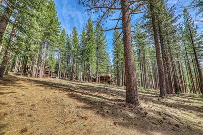 11581 Bottcher Loop, Truckee, CA 96161 - Photo 14