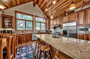 12712 Zurich Pl, Truckee, CA 96161 - Photo 10