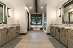 12237 Pete Alvertson Dr, Truckee, CA 96161 - Photo 10