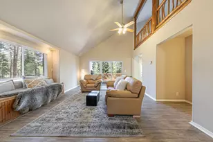 10880 Laurelwood Dr, Truckee, CA 96161 - Photo 10