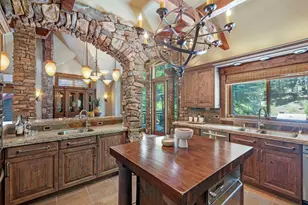 12710 Zurich Pl, Truckee, CA 96161 - Photo 8