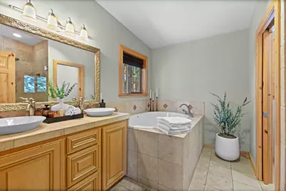 13494 Moraine Road, Truckee, CA 96161 - Photo 22