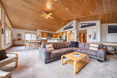 13715 Hansel Avenue, Truckee, CA 96161 - Photo 12