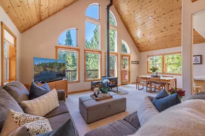 11499 Sitzmark Way, Truckee, CA 96161 - Photo 2