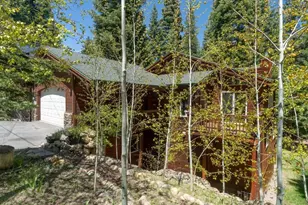 10694 Laurelwood Dr, Truckee, CA 96161 - Photo 1