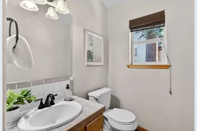 10694 Laurelwood Drive, Truckee, CA 96161 - Photo 14