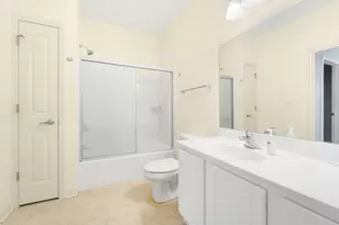 4120 S Lake Dr, Saint Francis, WI 53235 - Photo 14