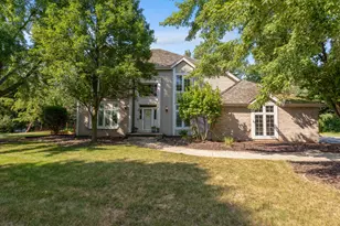 10137 N Kenilworth Ct, Mequon, WI 53092 - Photo 44