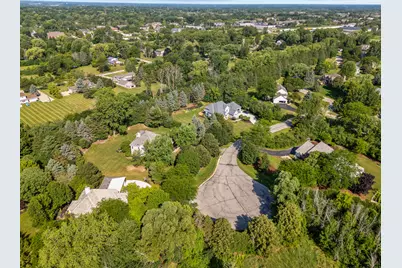 10137 N Kenilworth Ct, Mequon, WI 53092 - Photo 42