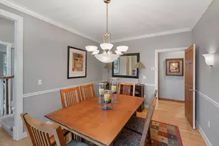 10137 N Kenilworth Ct, Mequon, WI 53092 - Photo 10