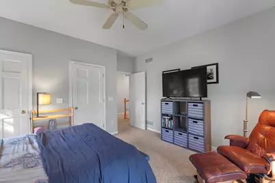 10137 N Kenilworth Ct, Mequon, WI 53092 - Photo 22