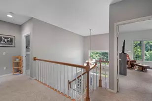 10137 N Kenilworth Ct, Mequon, WI 53092 - Photo 20