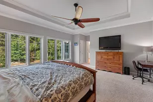 10137 N Kenilworth Ct, Mequon, WI 53092 - Photo 14