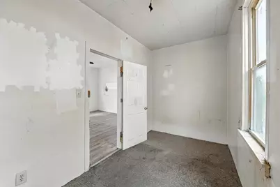 2071 S 12th St, Milwaukee, WI 53204 - Photo 12