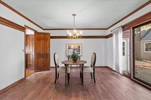 1012 W Cedar Ridge Ct, Mequon, WI 53092 - Photo 8