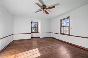 1012 W Cedar Ridge Ct, Mequon, WI 53092 - Photo 18