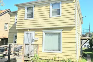 4632 N 42nd St, Milwaukee, WI 53209 - Photo 2